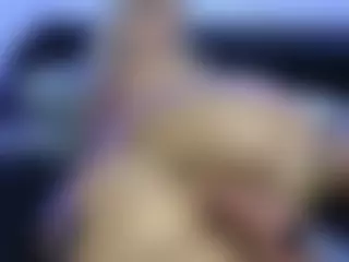 HornyLindzay's Live Sex Cam Show