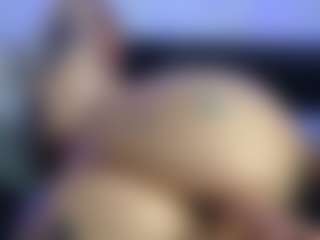 HornyLindzay's Live Sex Cam Show