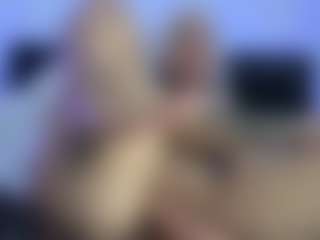 HornyLindzay's Live Sex Cam Show