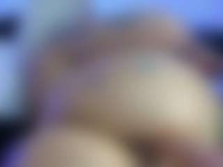 HornyLindzay's Live Sex Cam Show