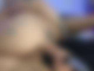 HornyLindzay's Live Sex Cam Show