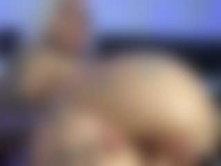 HornyLindzay's Live Sex Cam Show