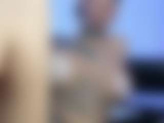 HornyLindzay's Live Sex Cam Show