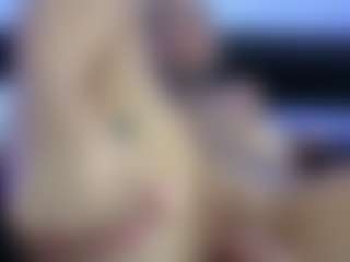HornyLindzay's Live Sex Cam Show