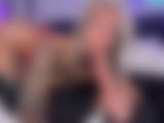HornyLindzay's Live Sex Cam Show