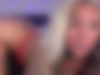 HornyLindzay's Live Sex Cam Show