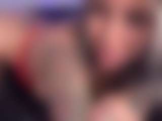HornyLindzay's Live Sex Cam Show