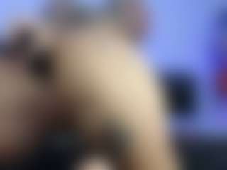 HornyLindzay's Live Sex Cam Show