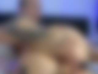 Live cam show with HornyLindzay - Sexwebcam on SinfulBabes