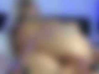 HornyLindzay's Live Sex Cam Show