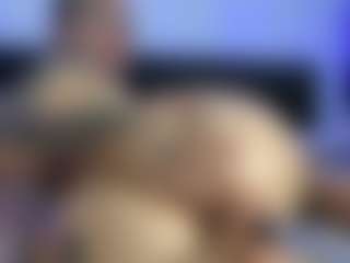 HornyLindzay's Live Sex Cam Show