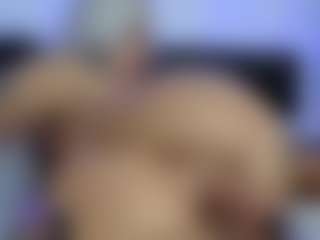 HornyLindzay's Live Sex Cam Show