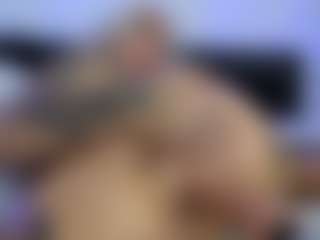 HornyLindzay's Live Sex Cam Show