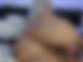 HornyLindzay's Live Sex Cam Show