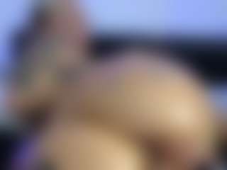 Live cam show with HornyLindzay - Latina on camwithhim.com