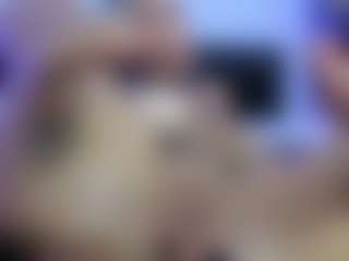 HornyLindzay's Live Sex Cam Show