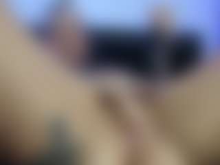 HornyLindzay's Live Sex Cam Show