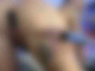 HornyLindzay's Live Sex Cam Show