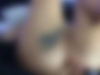 HornyLindzay's Live Sex Cam Show
