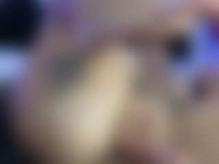 HornyLindzay's Live Sex Cam Show
