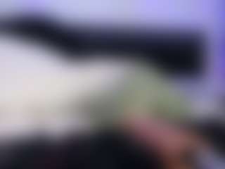HornyLindzay's Live Sex Cam Show