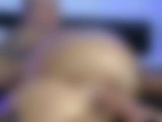 Seks show na żywo z HornyLindzay