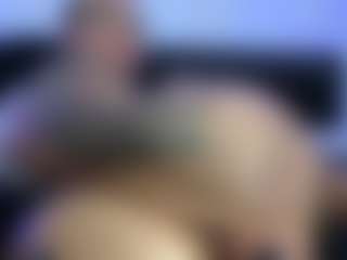 HornyLindzay's Live Sex Cam Show