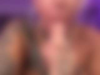 HornyLindzay's Live Sex Cam Show