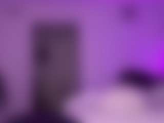 HornyLindzay's Live Sex Cam Show