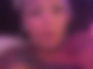 HornyLindzay's Live Sex Cam Show
