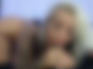 Live cam show with HornyLindzay - Fishnets on Ass Tok