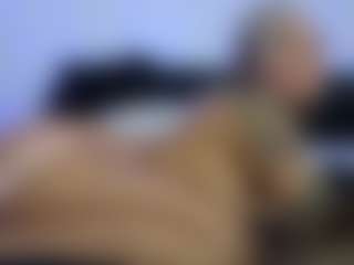 HornyLindzay's Live Sex Cam Show