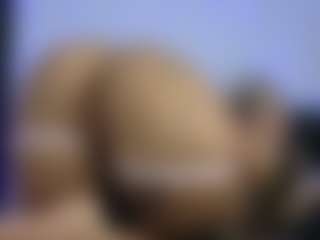 HornyLindzay's Live Sex Cam Show
