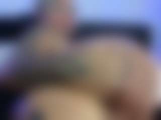 HornyLindzay's Live Sex Cam Show