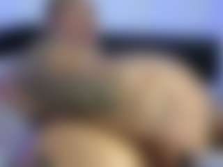 HornyLindzay's Live Sex Cam Show