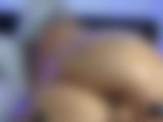 HornyLindzay's Live Sex Cam Show