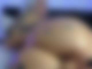HornyLindzay's Live Sex Cam Show
