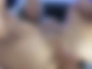 HornyLindzay's Live Sex Cam Show