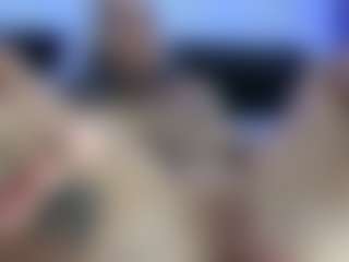 HornyLindzay's Live Sex Cam Show