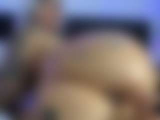 HornyLindzay's Live Sex Cam Show