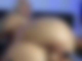 HornyLindzay's Live Sex Cam Show