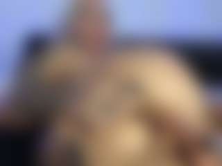 HornyLindzay's Live Sex Cam Show