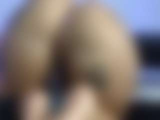 HornyLindzay's Live Sex Cam Show