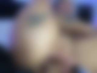 HornyLindzay's Live Sex Cam Show