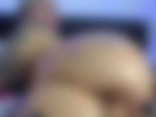 HornyLindzay's Live Sex Cam Show