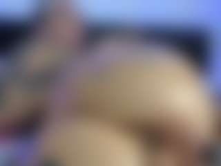 HornyLindzay's Live Sex Cam Show