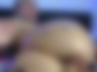 HornyLindzay's Live Sex Cam Show