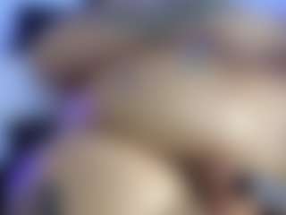 HornyLindzay's Live Sex Cam Show