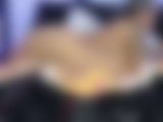 HornyLindzay's Live Sex Cam Show