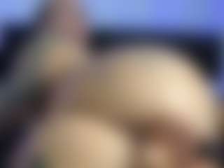 HornyLindzay's Live Sex Cam Show